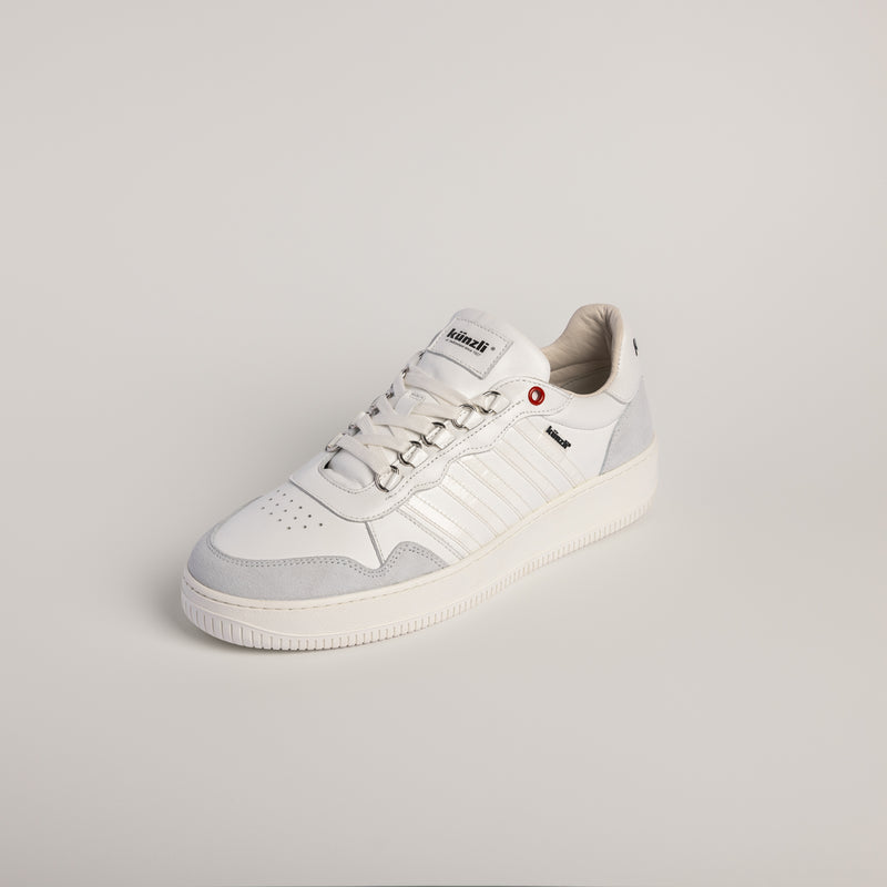 Court – weiss