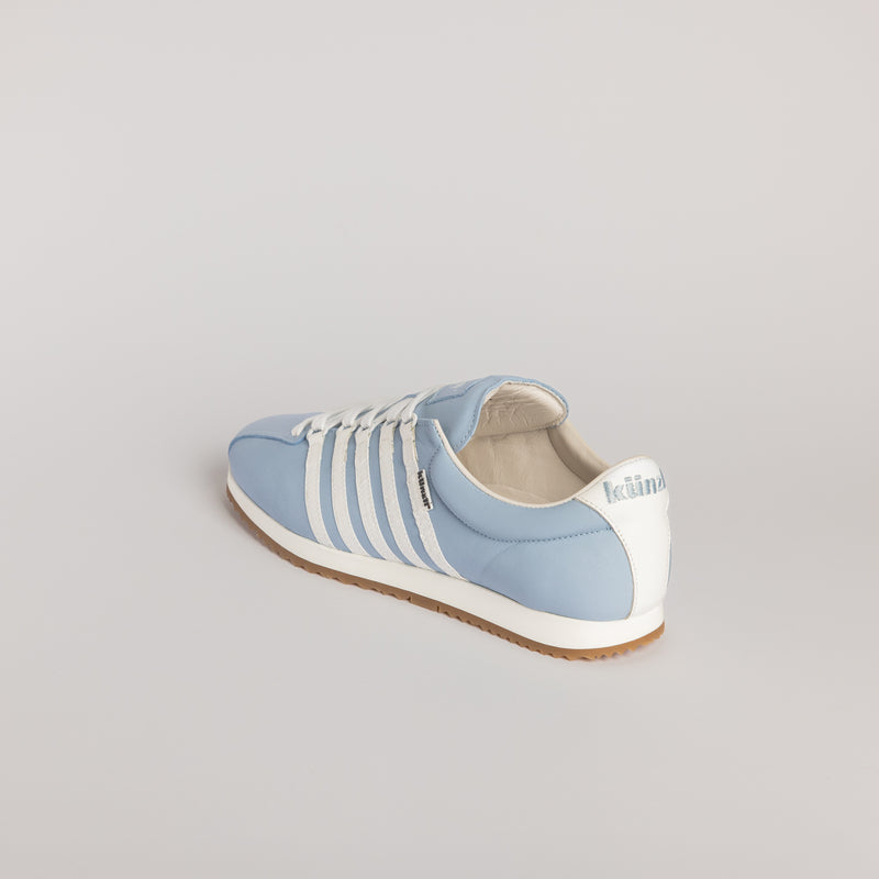 Icona – Hellblau / Weiss