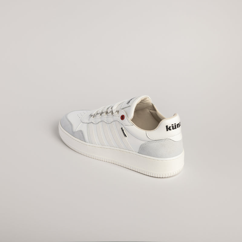 Court – weiss